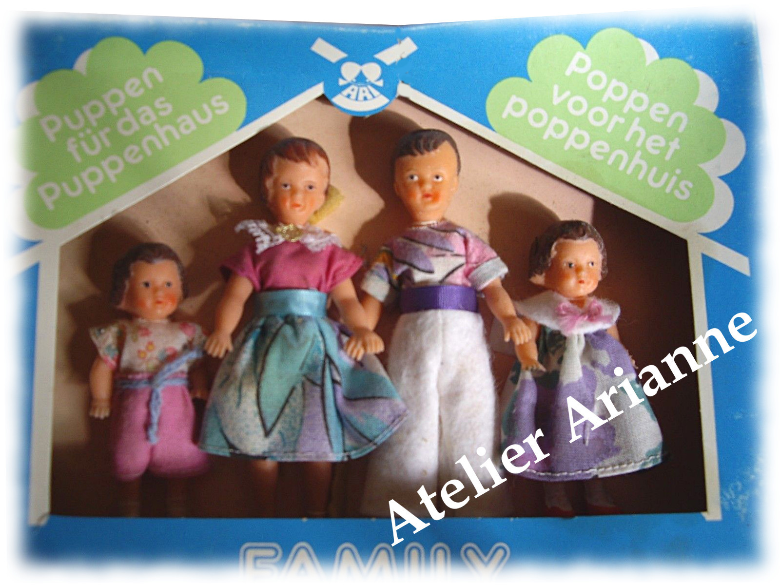La famille des poupées Ari — La famille des poupées Ari — document original du blog, vue 4 — vue 4.