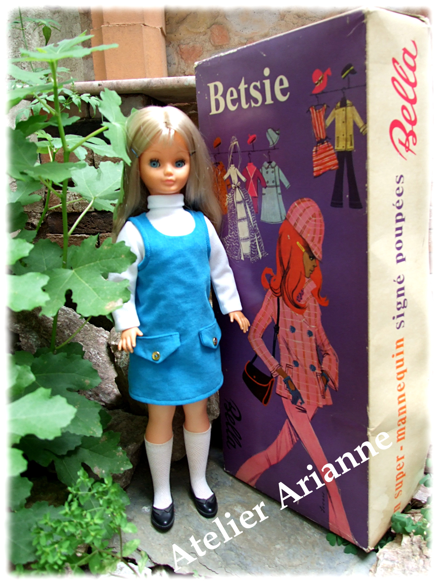 Poupée Bella Betsie – caractéristique, tenue, chaussures et boîte d’origine — Poupée Bella Betsie – caractéristique, tenue, chaussures et boîte d’origine — document original du blog, vue 1 — vue 1.