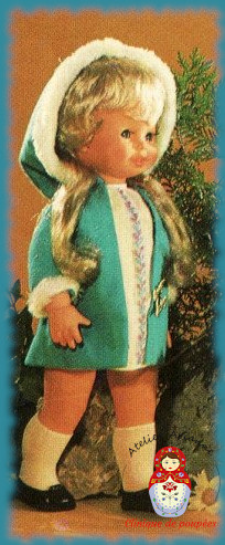 Poupée Eglantine, Clodrey 2018*6926 – 1969 — Série : TOUS ENSEMBLE DANS LA VIE DU MUSÉE « Présentation des poupées dans leurs vêtements d’origine » Poupée Eglantine, Clodrey 2018*6926 – 1969 — document original du blog, vue 3 — vue 3.
