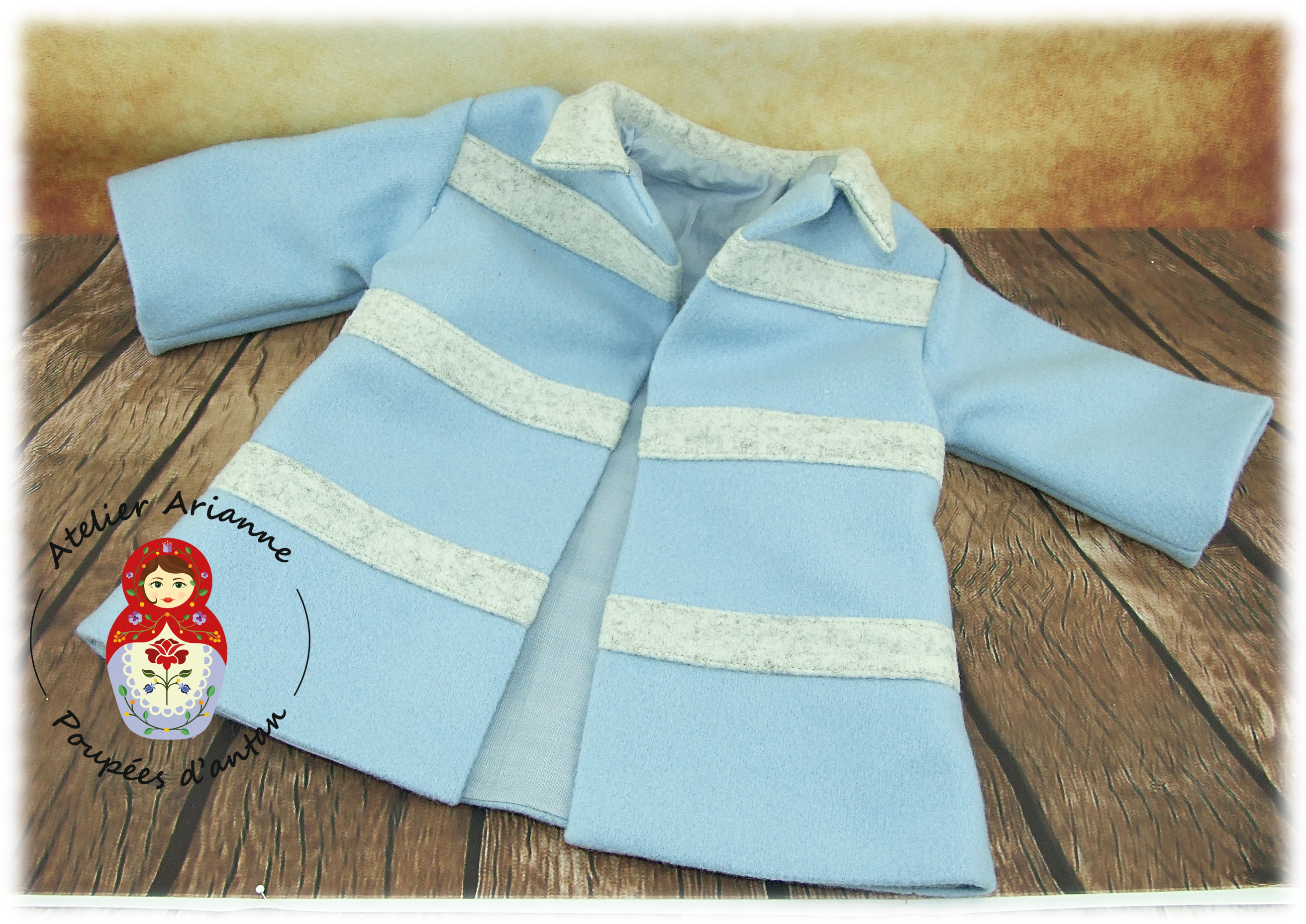 MANTEAU Zuzanna Reproduction de la tenue originale pour poupée GéGé 60 cm — MANTEAU Zuzanna Reproduction de la tenue originale pour poupée GéGé 60 cm — document original du blog, vue 1 — vue 1.