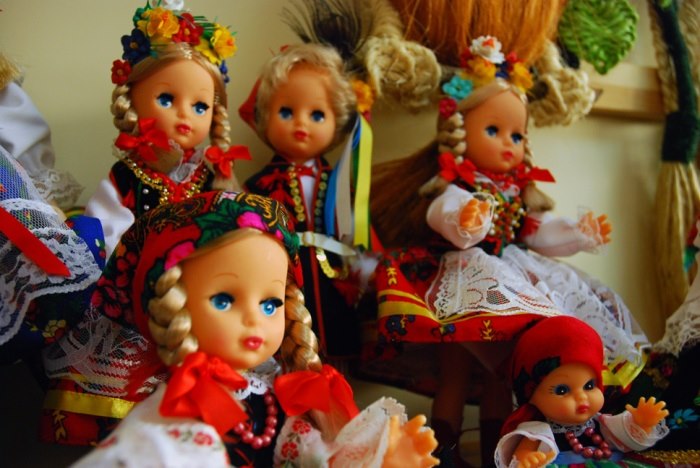 Comment identifier une poupée régionale polonaise ? — Comment identifier une poupée régionale polonaise ? — document original du blog, vue 1 — vue 1.