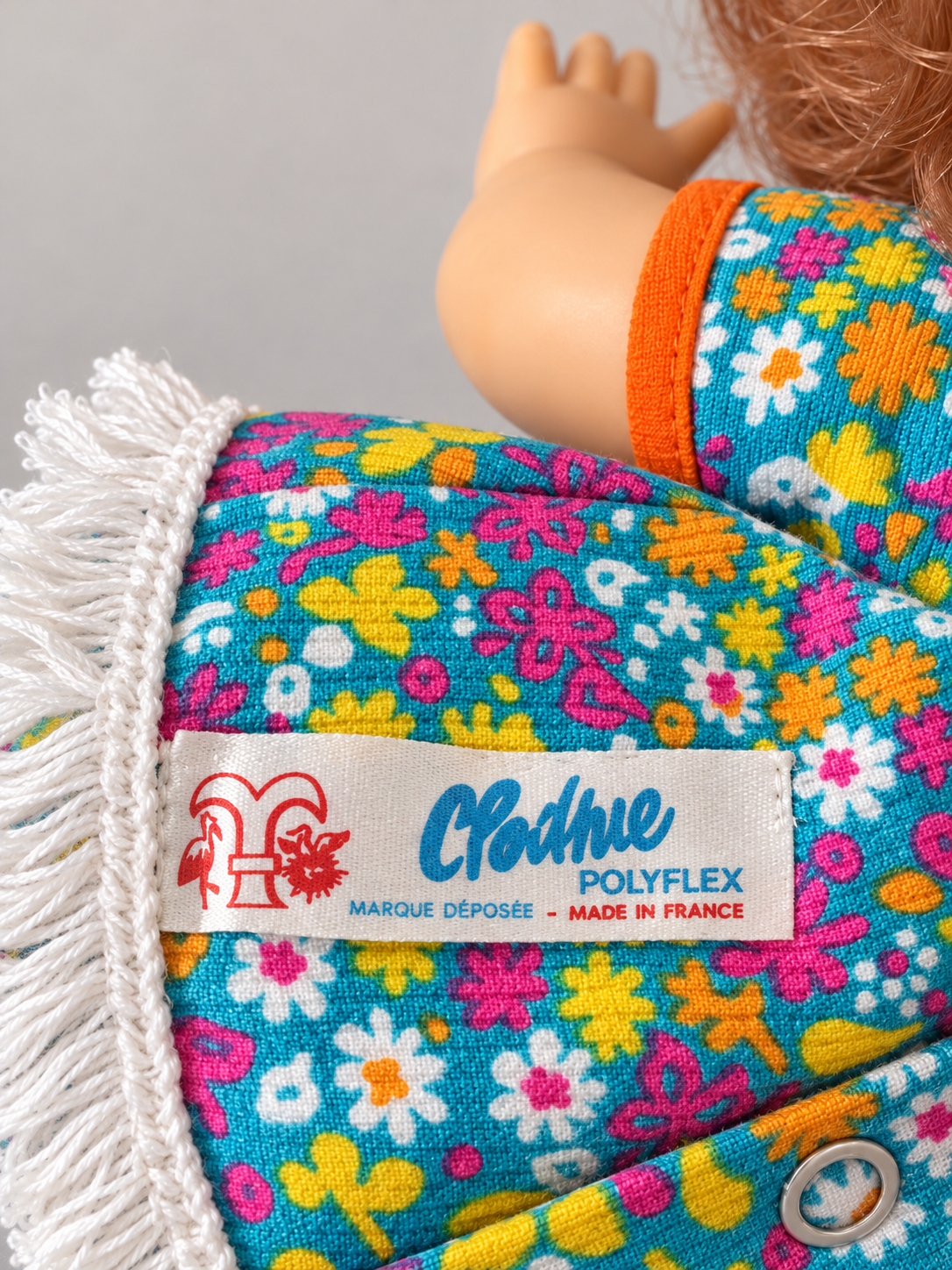 Poupée rousse Clodrey-Polyflex de 39 cm — collection de Claude — Étiquette Clodrey Polyflex de la tenue — vue 2.