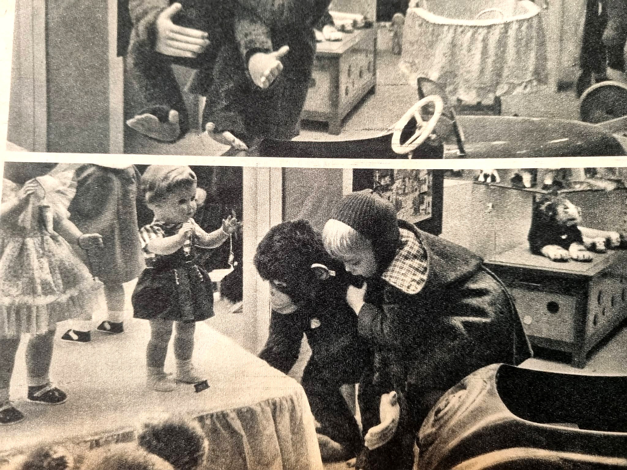 Noël 1955 à Nuremberg : les jouets dans Paris Match — archives de Chris — Détail d’une scène avec le chimpanzé en peluche et les poupées en robes et ensemble. Paris Match n° 350 ; document partagé par Chris — vue 13.